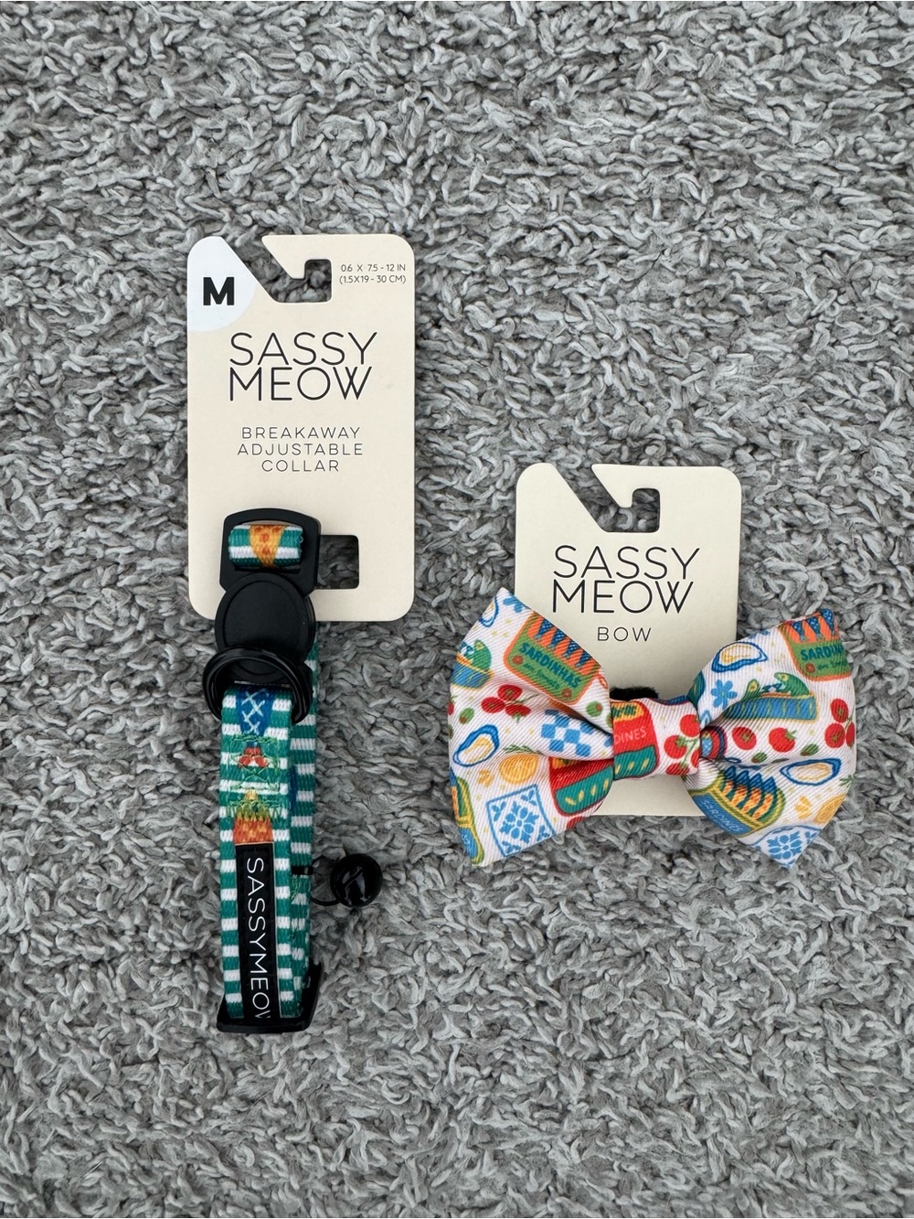 NWT Sassy Meow Cat Collars & Bow Set - Picture 3 of 10